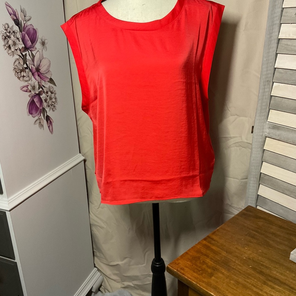 DKNY Ladies Red Short Sleeve Blouse Medium